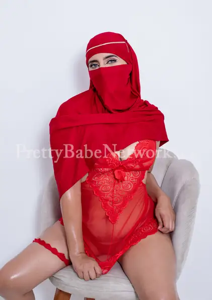 Jasmin Hamdan—Hijabi Arab Escort in Sea Princess Hotel, Juhu